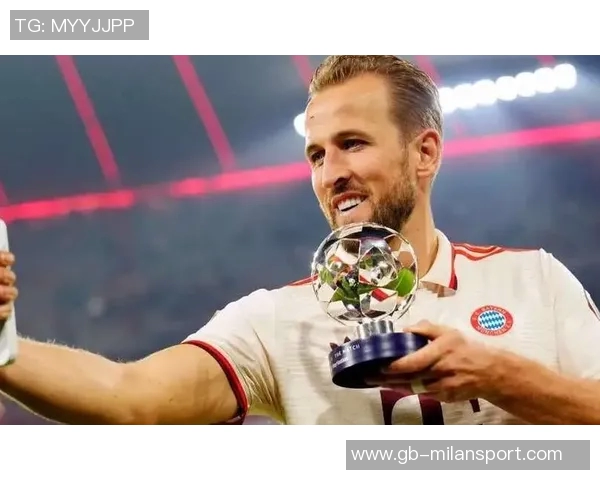 前曼联助教愿以一只手换凯恩加盟但对其巅峰期表示担忧