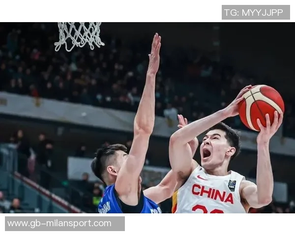 队记:混音队训练中为杨瀚森量身打造低位传切战术配合方案 队记:混音队训练中为杨瀚森量身打造低位传切战术配合方案